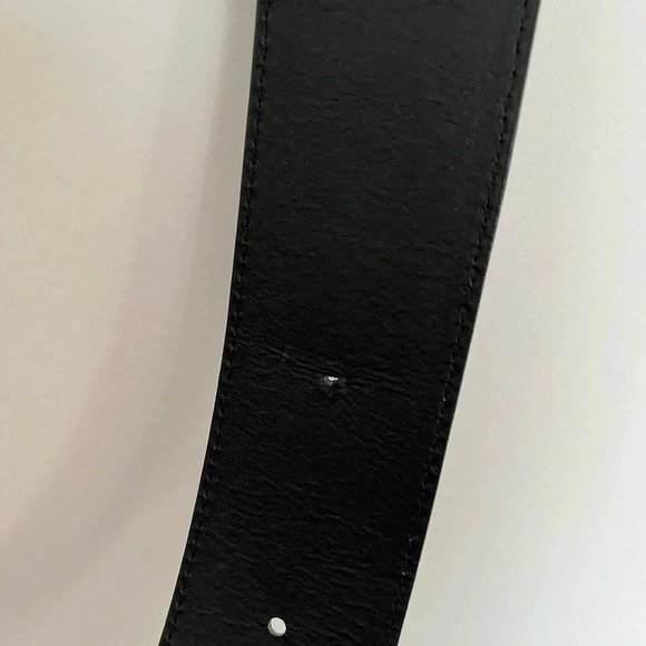 Black  Leather Belt with Round Buckle - Picture 4 of 5